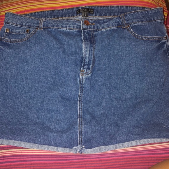 Mini Skirt Denim - Picture 2 of 3